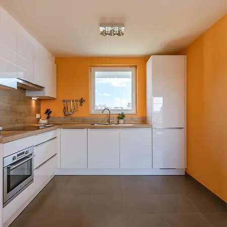 Casiola - Cozy Seaside With Sunny Terrace דירה *