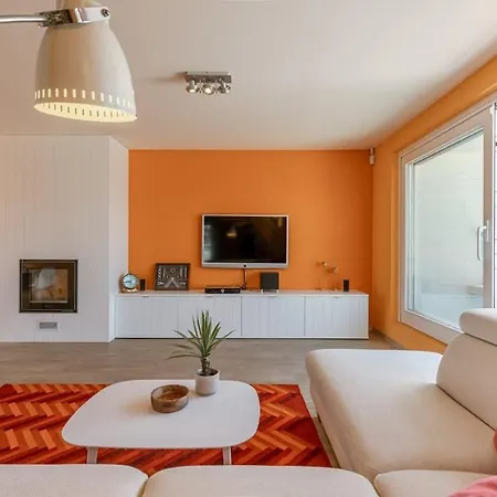 דירה Casiola - Cozy Seaside With Sunny Terrace